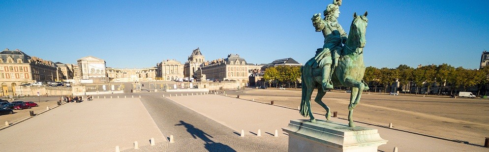 statue-louis-14-ville-de-versailles-drive-productions-1134