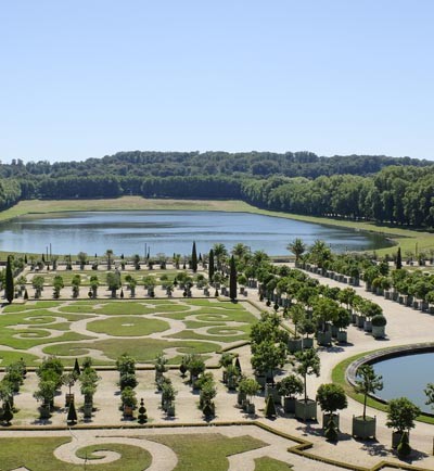 versailles-unusual-396