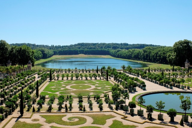 Vue aérienne de l'Orangerie et de la Pièce d'Eau des Suisses du Château de Versailles