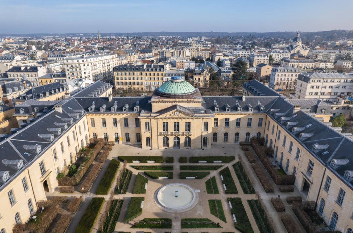Espace Richaud - Versailles - © ©Laure_Denis Espace Richaud, quartier historique Versailles, visiter Versailles, que faire à Versailles, balade en ville Versailles, quartiers historiques, sortir à Paris - © ©Laure_Denis