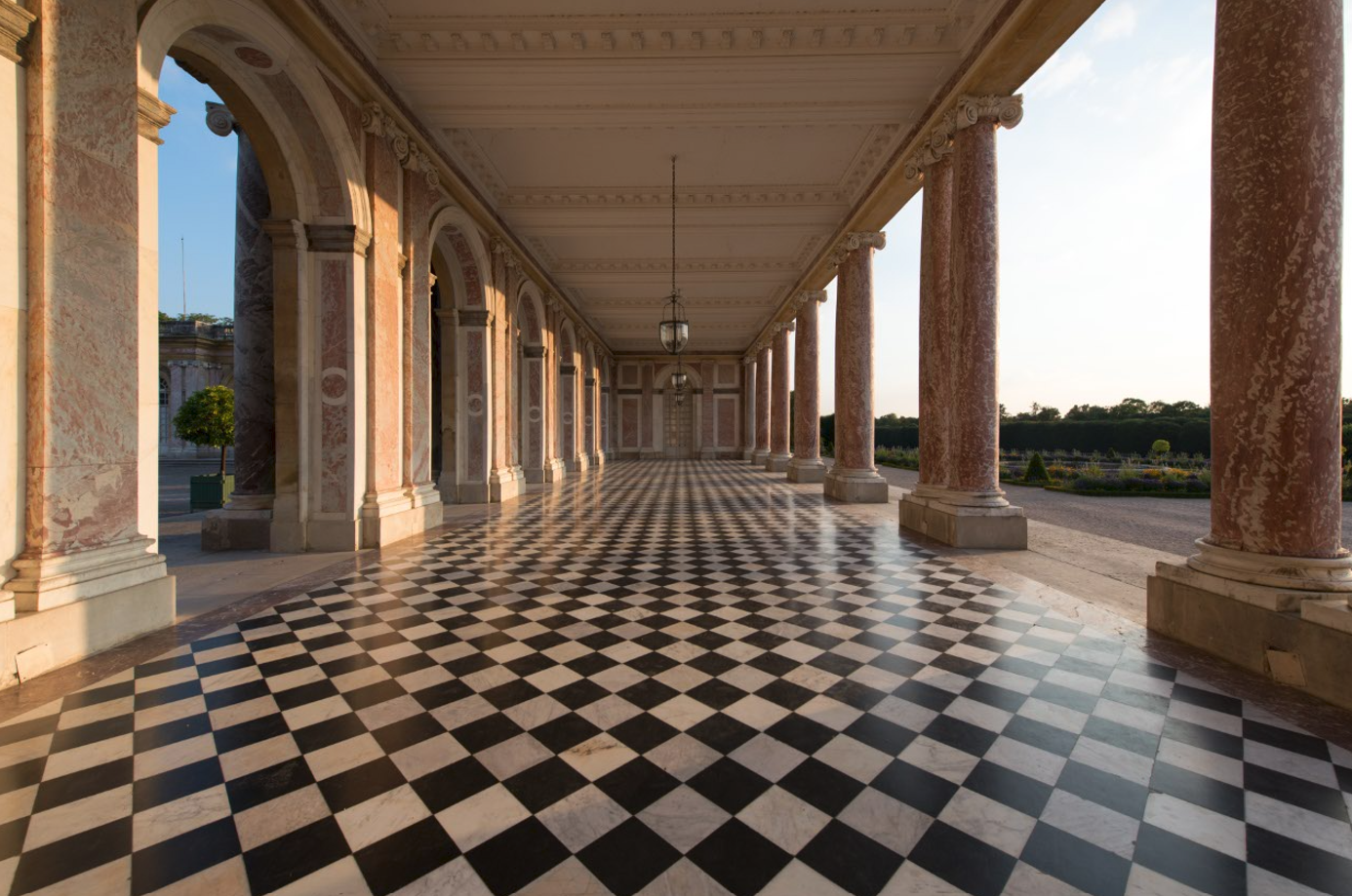  - &copy; thomas_garnier