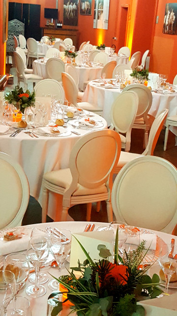 Repas assis aux Ecuries