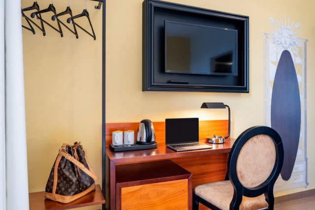 Hôtel des Lys_Versailles - © Hotel des Lys Hôtel des Lys_Versailles