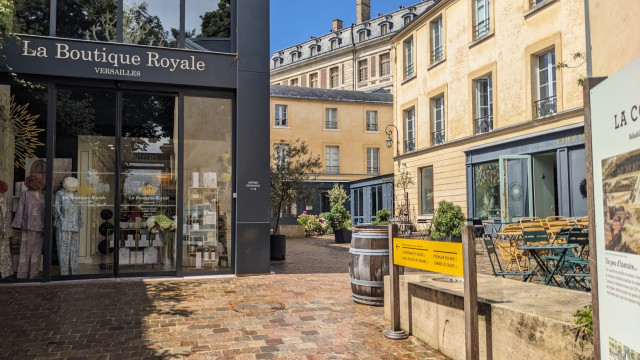 Façade Boutique Royale