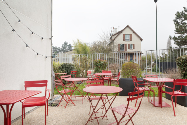 Ibis Styles Versailles Saint Quentin en Yvelines_Saint-Cyr-l'École - © IBIS STYLES VERSAILLES SAINT QUENTIN Ibis Styles Versailles Saint Quentin en Yvelines_Saint-Cyr-l'École