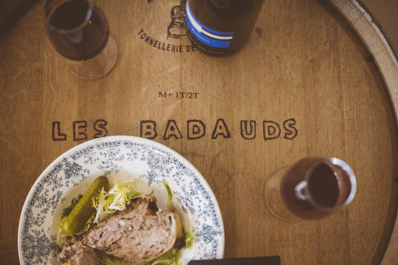 Intérieur du bar les badauds