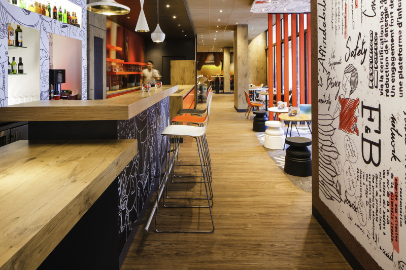 IBIS Versailles Château