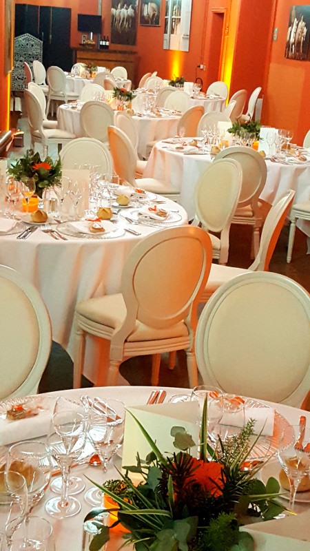 Repas assis aux Ecuries