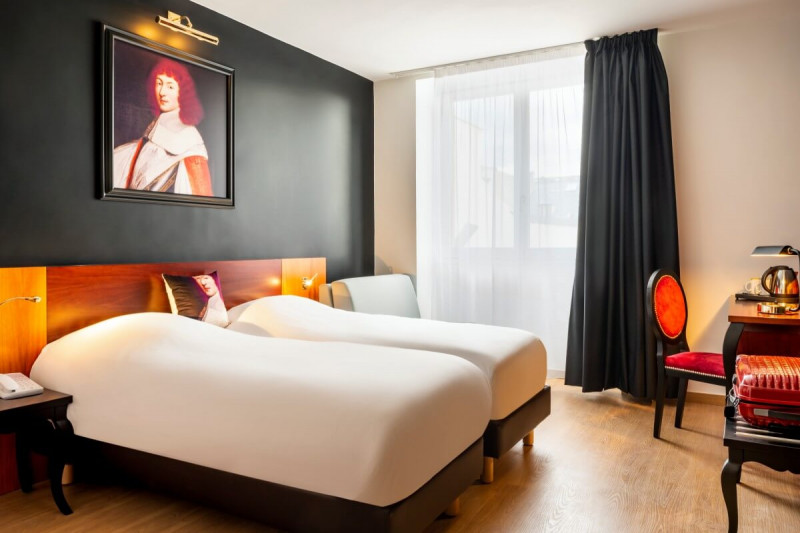 Hôtel des Lys_Versailles - © Hotel des Lys Hôtel des Lys_Versailles