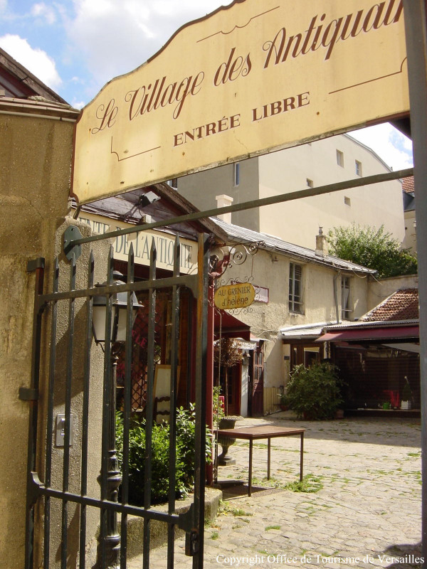 Antiquarian district