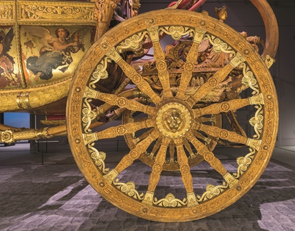 Roue du Carosse du Sacre de Charles X Roue du Carosse du Sacre de Charles X
