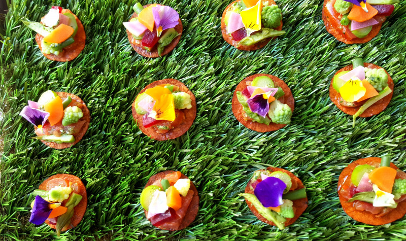 Pièces cocktails Carpaccio de lègumes de saison - © Rive Gauche Réceptions Pièces cocktails Carpaccio de lègumes de saison