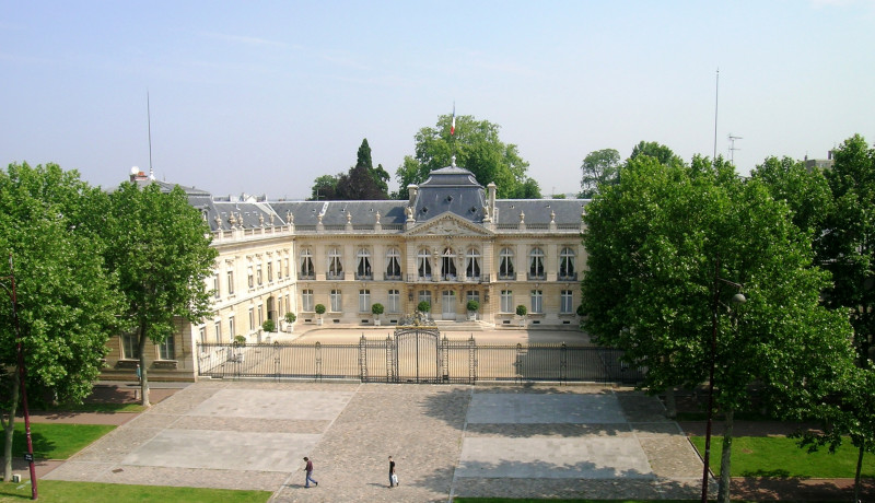 La Préfecture de Versailles La Préfecture de Versailles