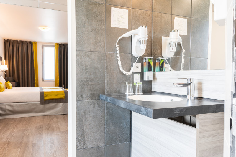 Hotel Versailles Chantiers - © Hotel Versailles Chantiers Hotel Versailles Chantiers