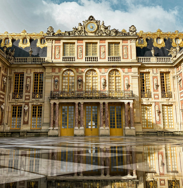 chateau-hannah-falk-unsplash-138299