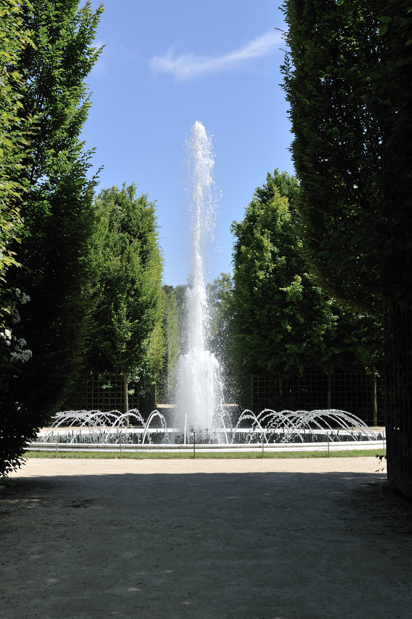  - &copy; Christian Milet