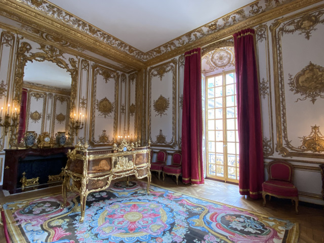 Le cabinet intérieur du roi - Château de Versailles - © Office de Tourisme et des Congrès de Versailles Grand Parc visite guidée château de versailles appartements privés des rois petits appartements louis xv 15 louis xvi 16 cabinet intérieur