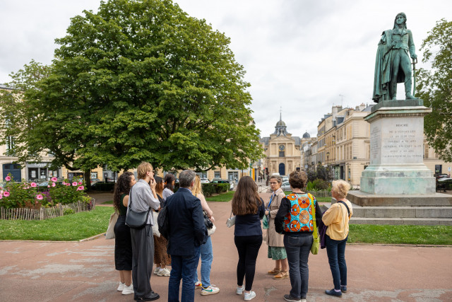 Place Hoche - Quartier Notre Dame Place Hoche - Quartier Notre Dame