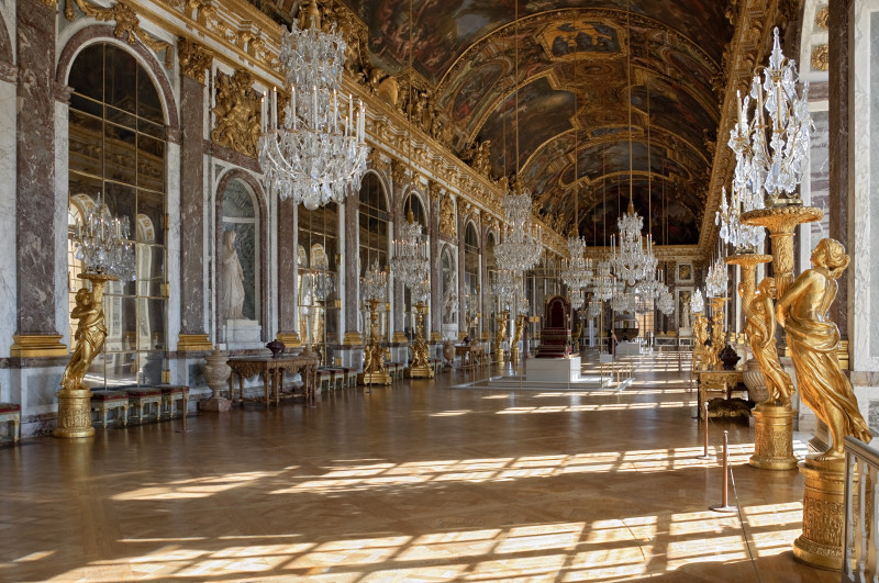 Hall of mirrors - © Château de Versailles Hall of mirrors