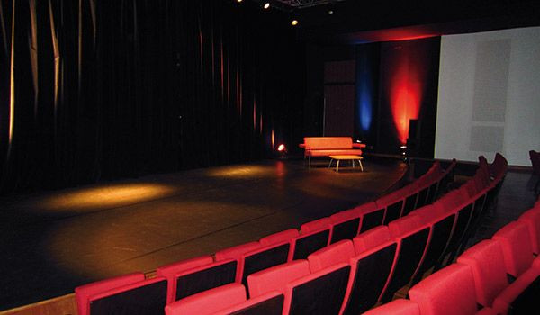 Viroflay Auditorium – Lecture: ‘Current Exhibitions’_Viroflay