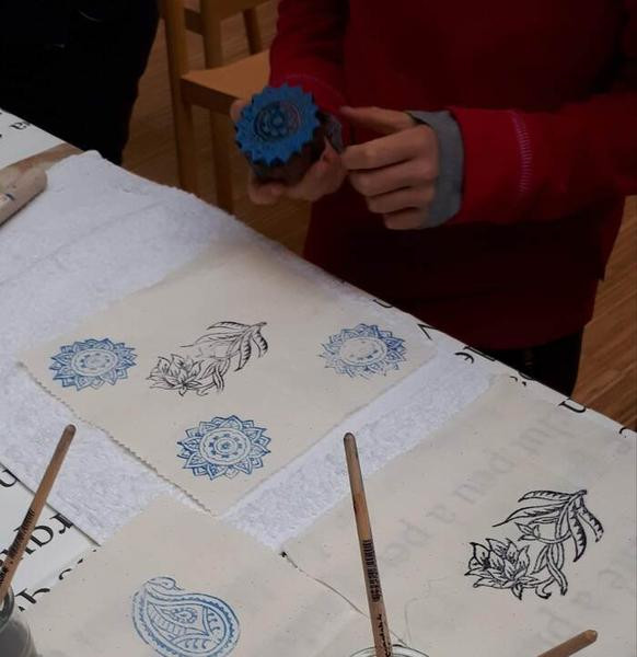 Journée Européennes du Patrimoine - Musée de la Toile de Jouy - Atelier famille imprime ton motif cachemire !_Jouy-en-Josas - © Musée de la Toile de Jouy Journée Européennes du Patrimoine - Musée de la Toile de Jouy - Atelier famille imprime ton motif cachemire !_Jouy-en-Josas