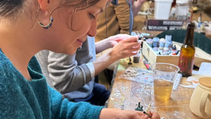 Cool Beans - Atelier | Peinture sur figurine_Versailles - © @Cool Beans Cool Beans - Atelier | Peinture sur figurine_Versailles