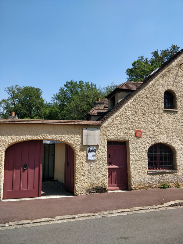 Entrée de la Maison Léon Blum