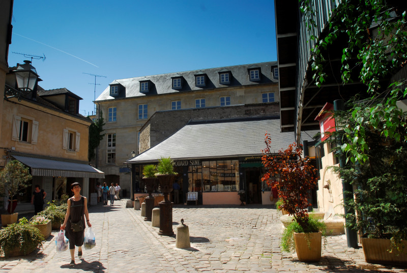 village-des-antiquaires-5-mairie-50980 village-des-antiquaires-5-mairie-50980